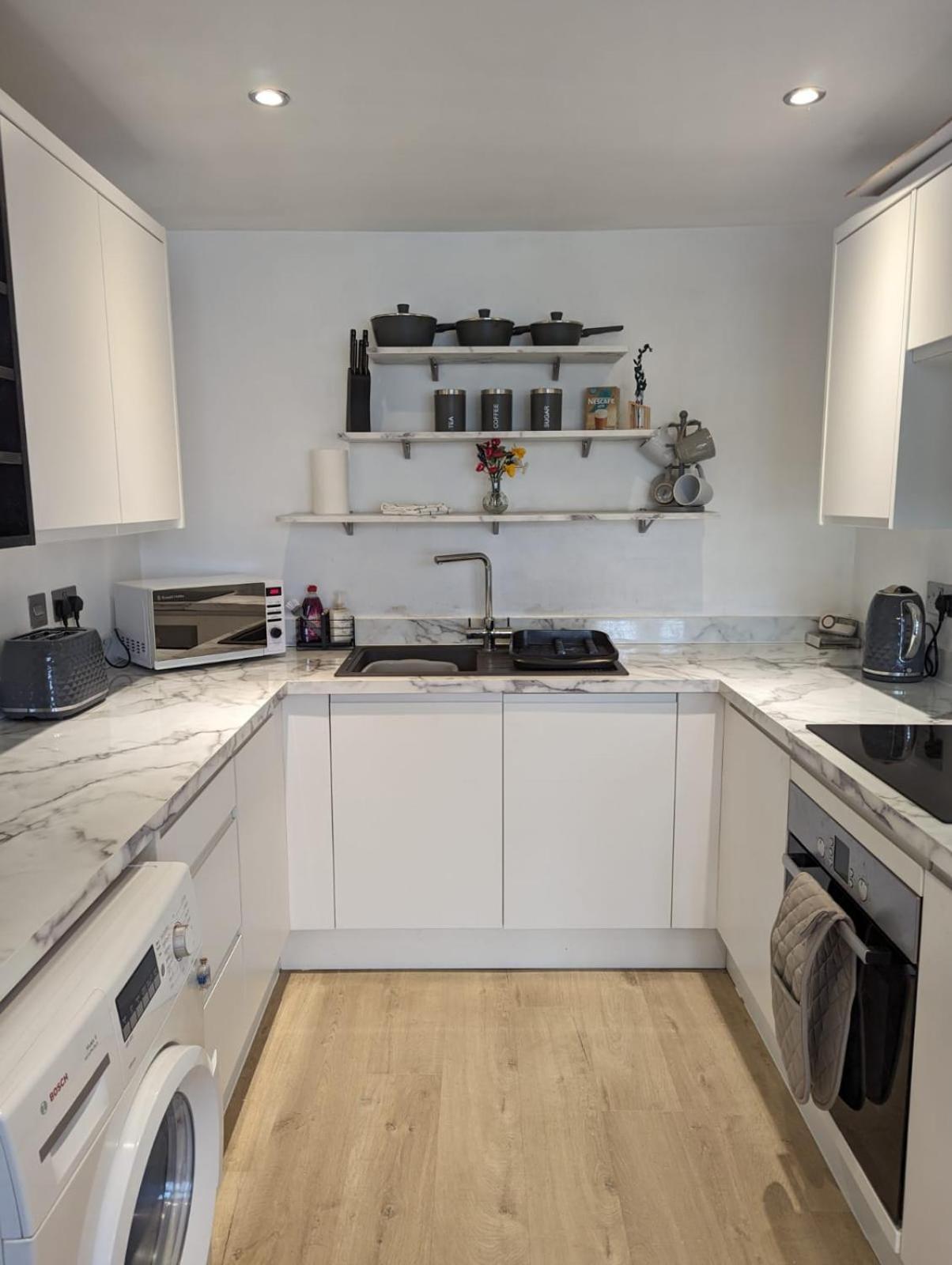 2-Bed Apartment Heart Of קארדיף מראה חיצוני תמונה