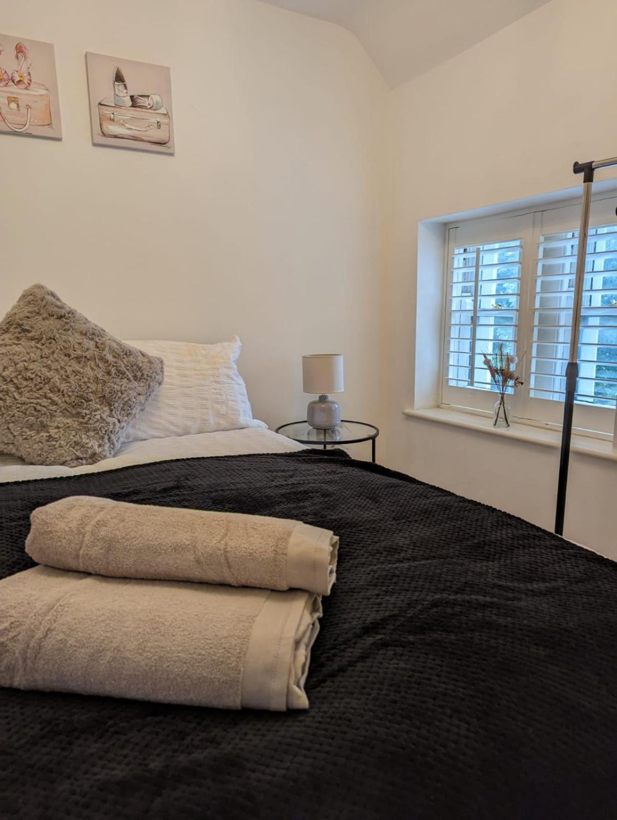 2-Bed Apartment Heart Of קארדיף מראה חיצוני תמונה