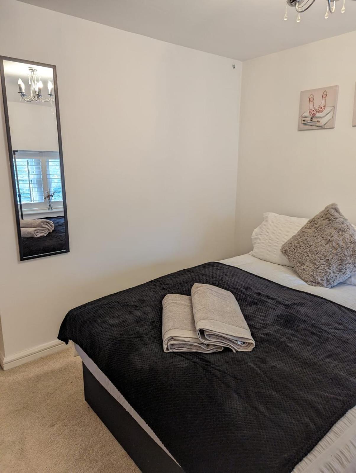 2-Bed Apartment Heart Of קארדיף מראה חיצוני תמונה