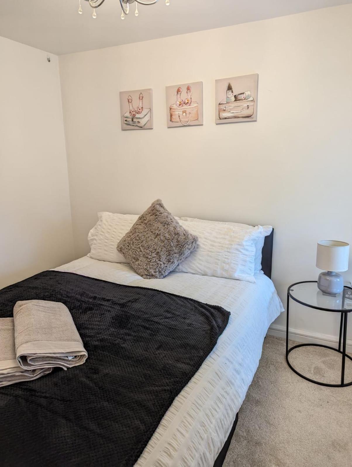 2-Bed Apartment Heart Of קארדיף מראה חיצוני תמונה
